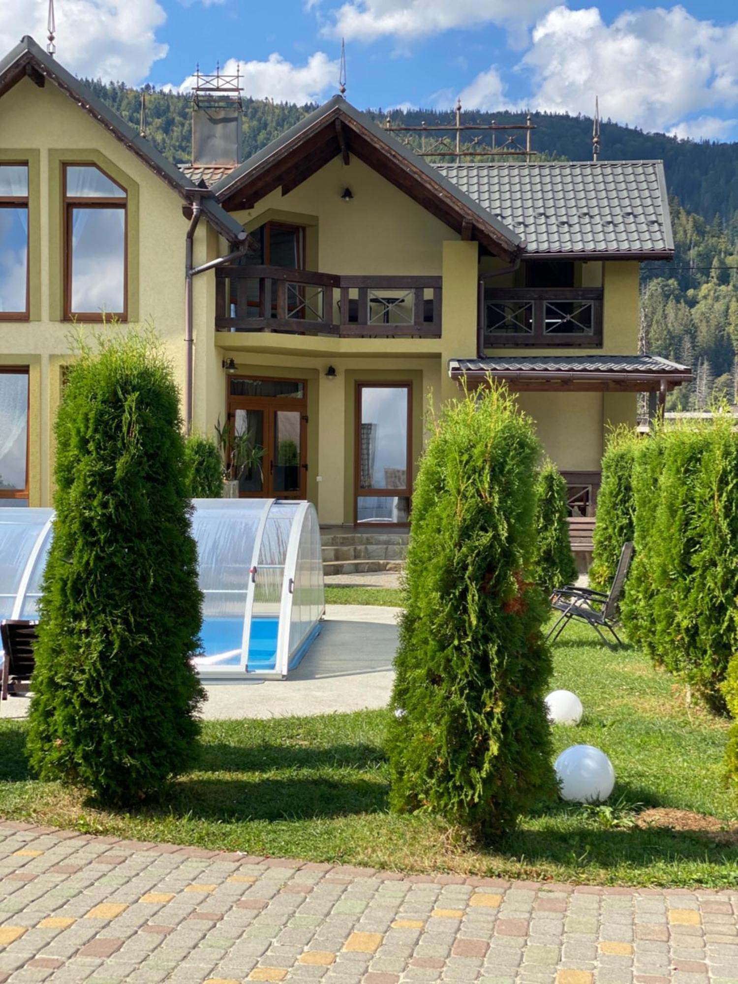 Vip House Villa Mykulychyn Exterior photo